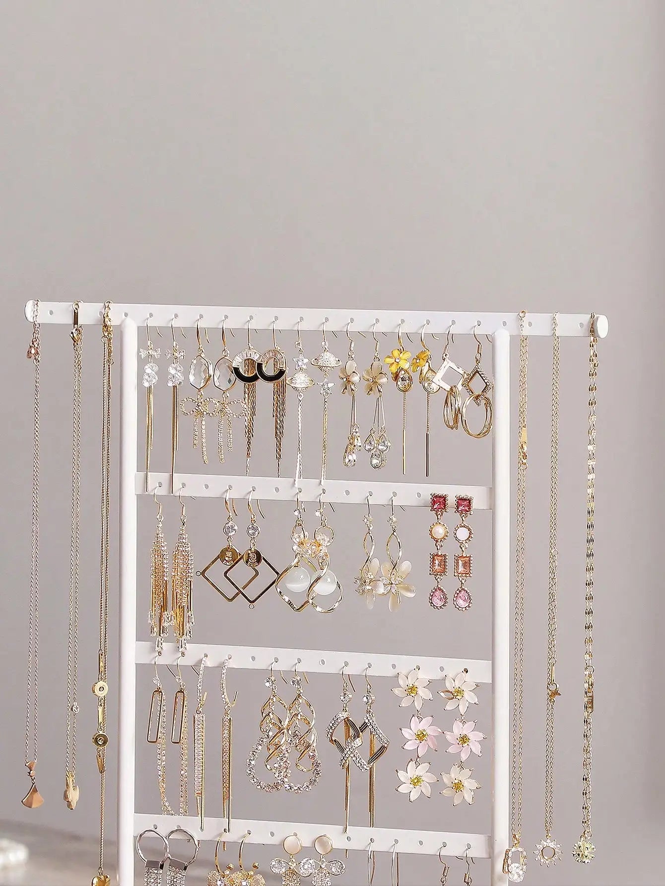 SONGMICS Jewelry Stand, 4-Tier Jewelry Holder Organizer With Tray, Wood Base, For Earrings And Studs, Vintage