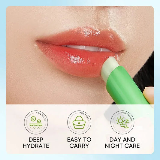 Bálsamo labial de aloe vera. Nutritivo, refrescante, hidratante y humectante. Previene el agrietamiento y repara los labios. Suave y no irrita.