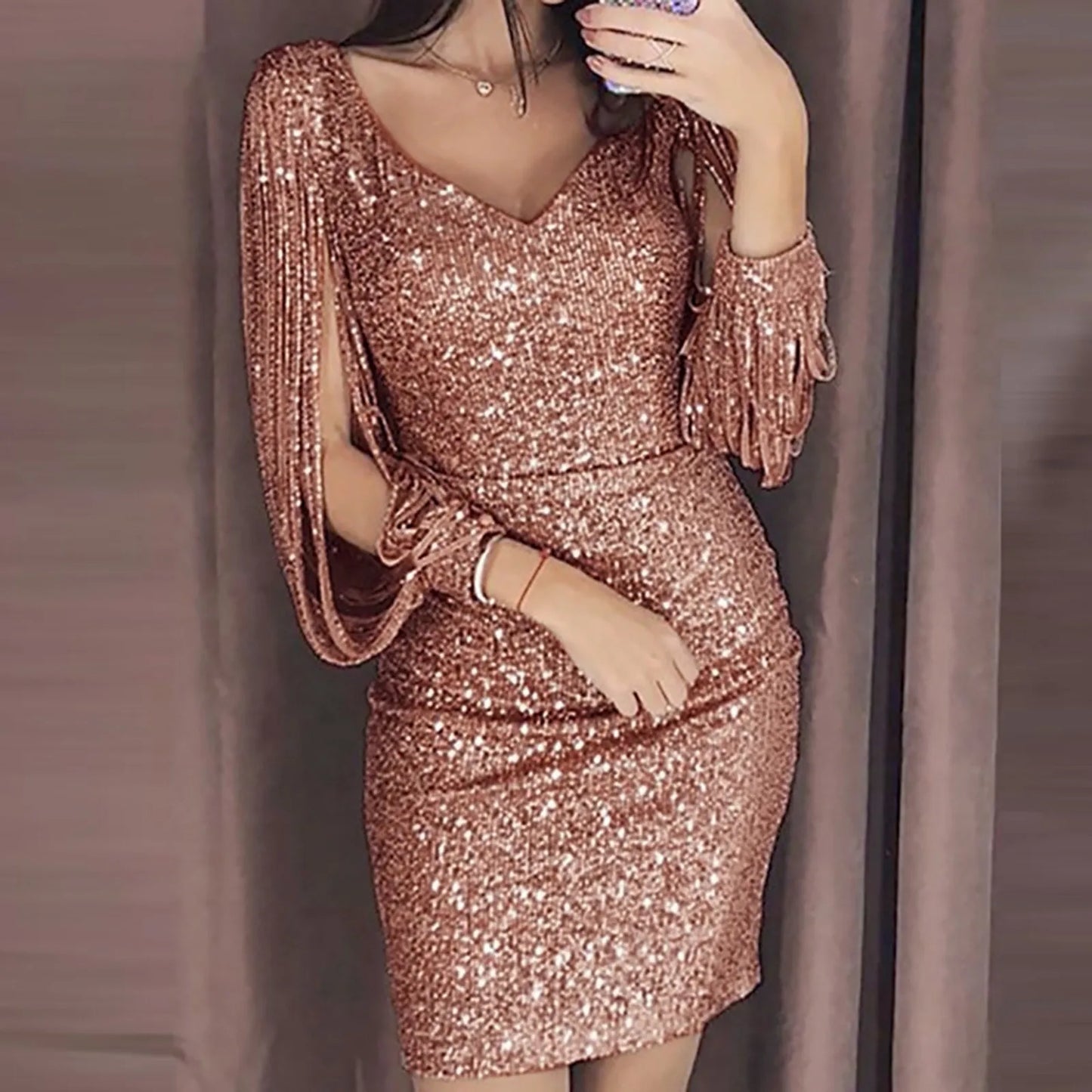 Vestido sexy de lentejuelas y borlas de manga larga para mujer, escote en V, minifalda ajustada a la cadera, vestidos de fiesta, ropa de club, elegante y brillante para mujer, Año Nuevo
