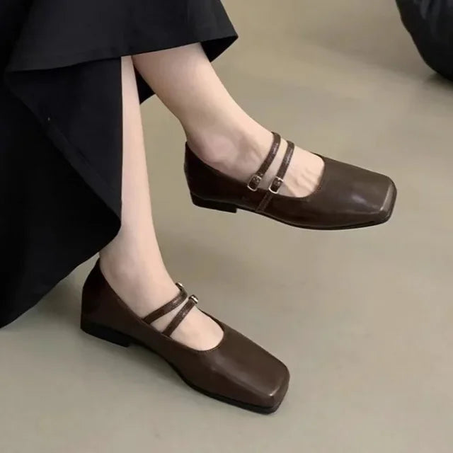 Zapatos Mary Jane de punta cuadrada y boca baja para mujer, planos con hebilla de una palabra, para uso diario, moda de primavera 2024