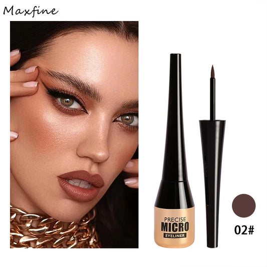 Delineador de ojos en gel de 3 colores, multicolor, resistente al agua, con una reproducción cromática intensa, fácil de aplicar y de larga duración.