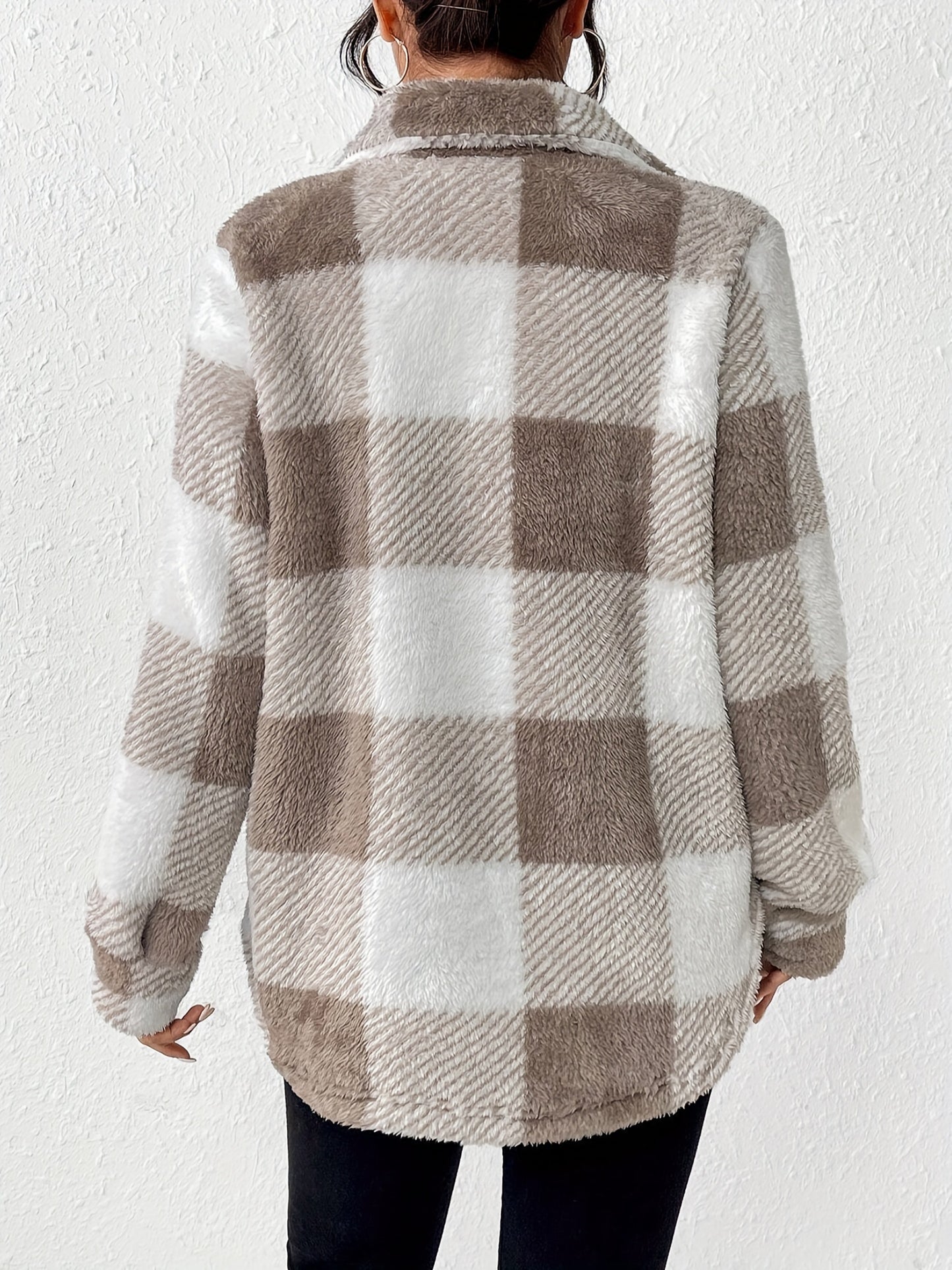Elegant Plush Winter Jacket - Polyester and Elastane, Checkered Pattern, High Stretch Fabric, Machine Washable, Knitted Style