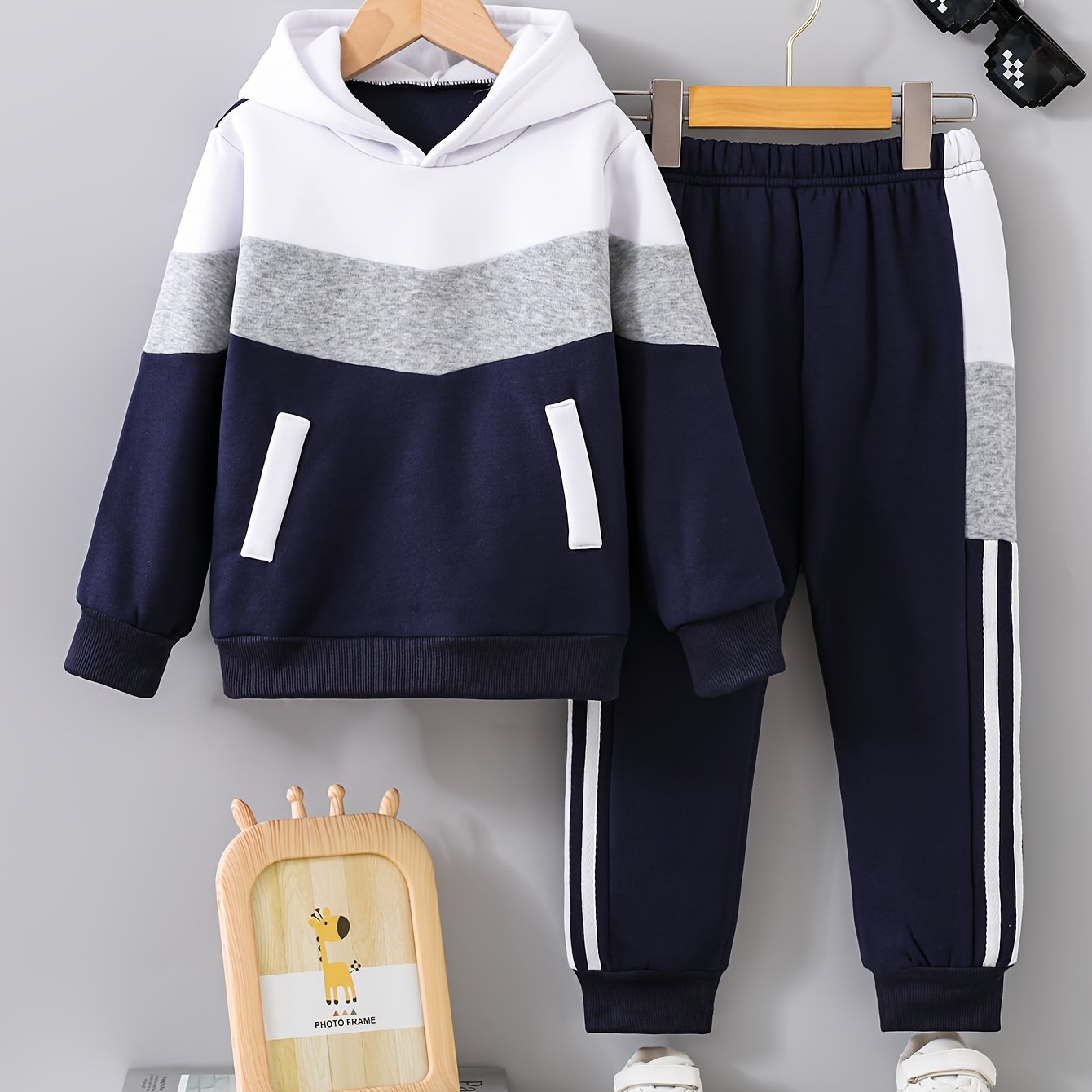 3 Sets Boy's Color Clash Outfit, Hoodie & Sweatpants Set, Casual Long Sleeve Top, Kid's Clothes for Spring Fall Winter, Perfect for Outdoor