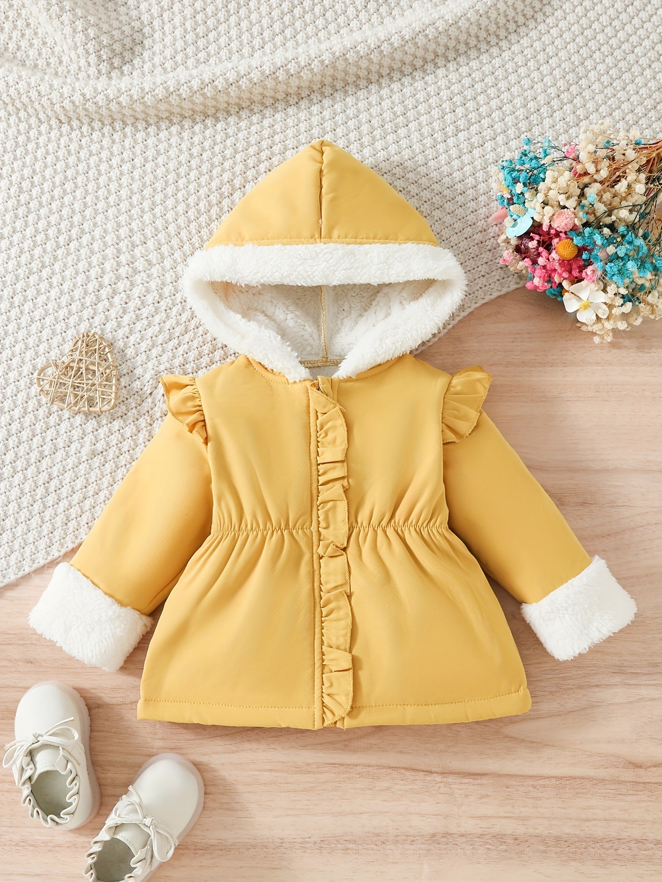 Chaqueta cálida de forro polar artificial con capucha para niños pequeños, abrigo exterior con bonitos volantes, ropa para niña para otoño e invierno.