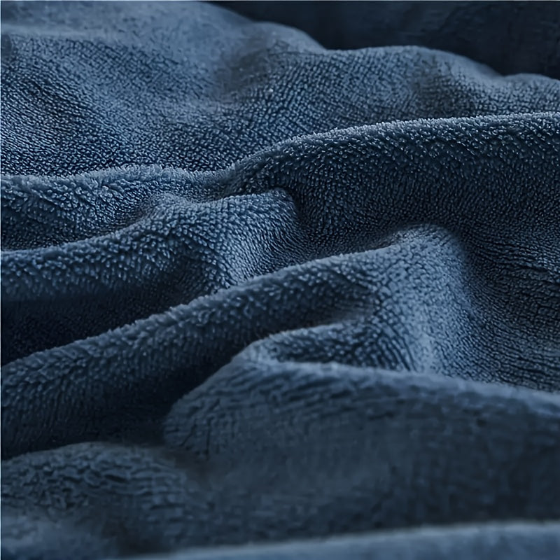 Reversible Plaid Comforter - Contemporary All-Season Quilted Duvet Insert with Box Stitch, Ultra Soft Milk Velvet Fabric, Medium Weight Polyester Fill, Machine Washable, Multipurpose - Available in 9 Sizes, Christmas Present