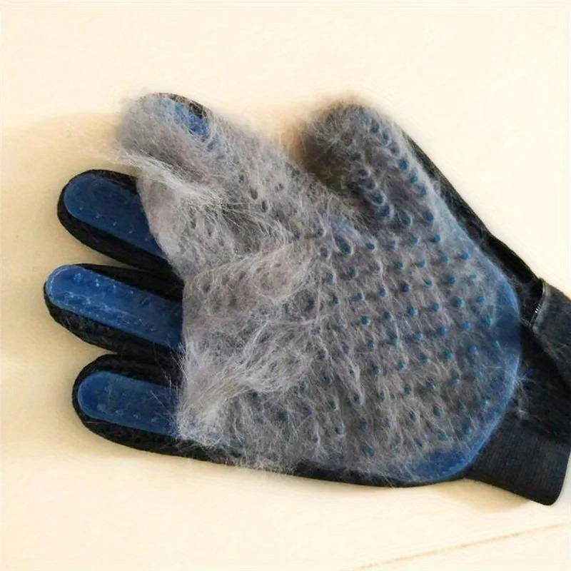 1 Pair Pet Grooming Gloves - Gentle De-shedding Brush, for Dogs and Cats - Massage Stimulating Brush - Easy to Use and Clean - Rubber Material