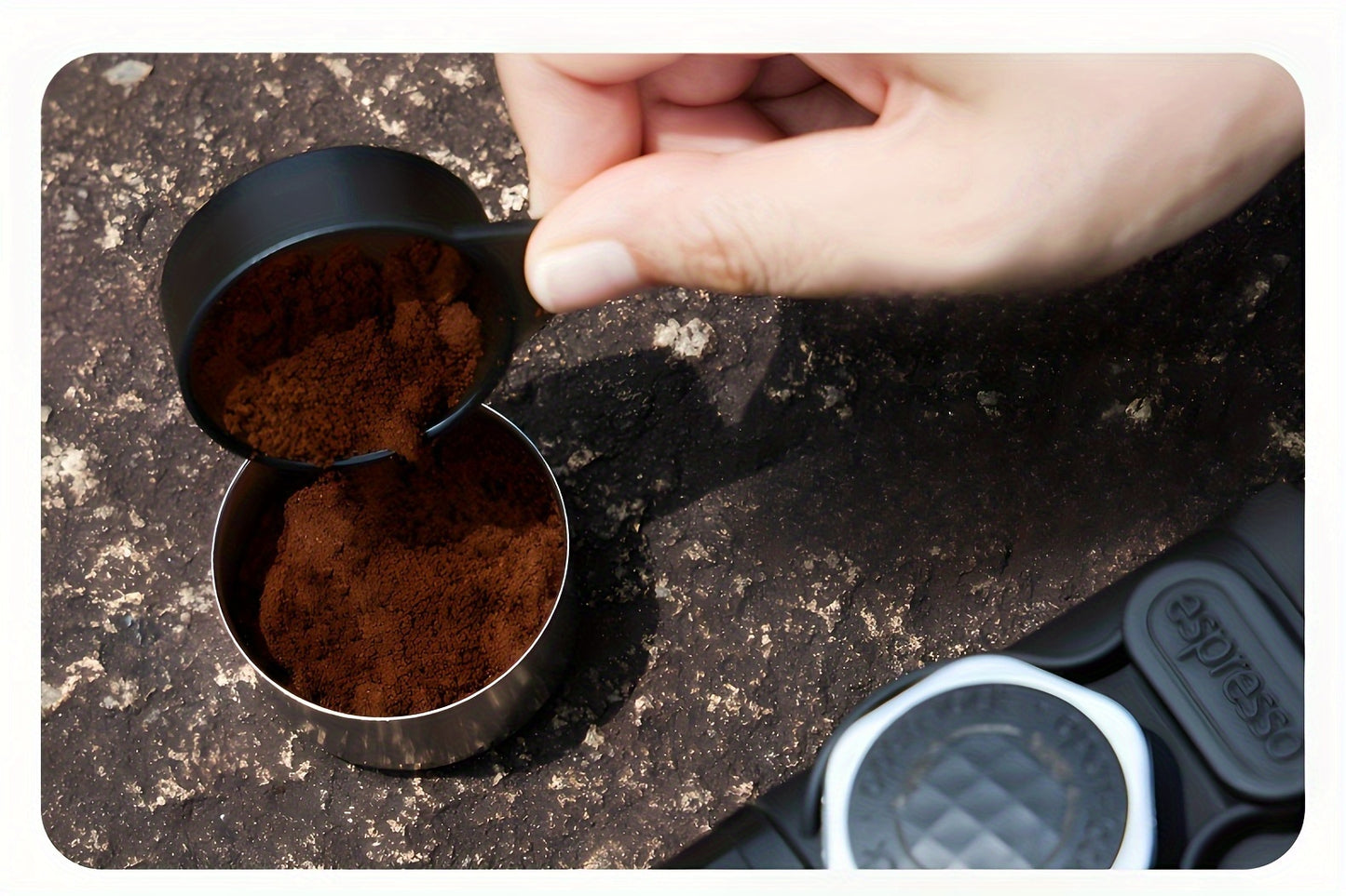 A Portable Coffee Maker with Rich Cream, a Two-In-One Machine for Capsules And Coffee Grounds, Requires No Electricity, Is Compact And Lightweight, Perfect for Travel, Cars, Desks, And Home Use, Making It a Practical Holiday