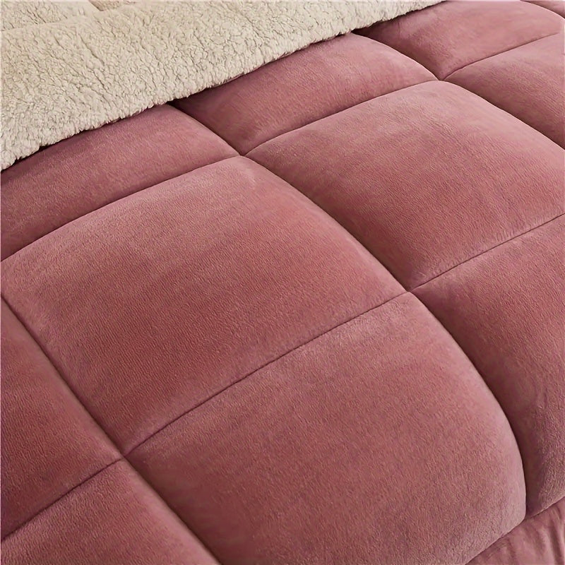 Reversible Plaid Comforter - Contemporary All-Season Quilted Duvet Insert with Box Stitch, Ultra Soft Milk Velvet Fabric, Medium Weight Polyester Fill, Machine Washable, Multipurpose - Available in 9 Sizes, Christmas Present
