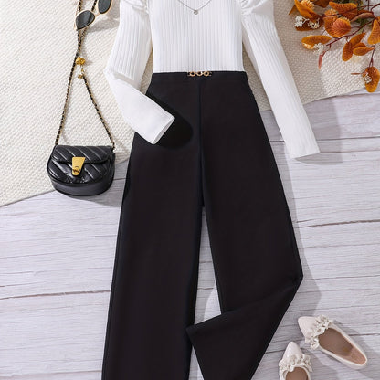 Conjunto elegante de 2 piezas para niña: camiseta de manga larga y pantalón recto con detalle de cadena metálica. Perfecto para otoño/invierno. Lavable a máquina. Ideal para exteriores.