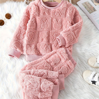 Casual Plush Animal Pattern Crew Neck Pullover Lash Set for - Cozy Warm Fall/Winter Long Sleeve and Pants Outfit, 100% Polyester Non-Stretch Knit Fabric for Weekend Casual Wear - Keep Away from Fire