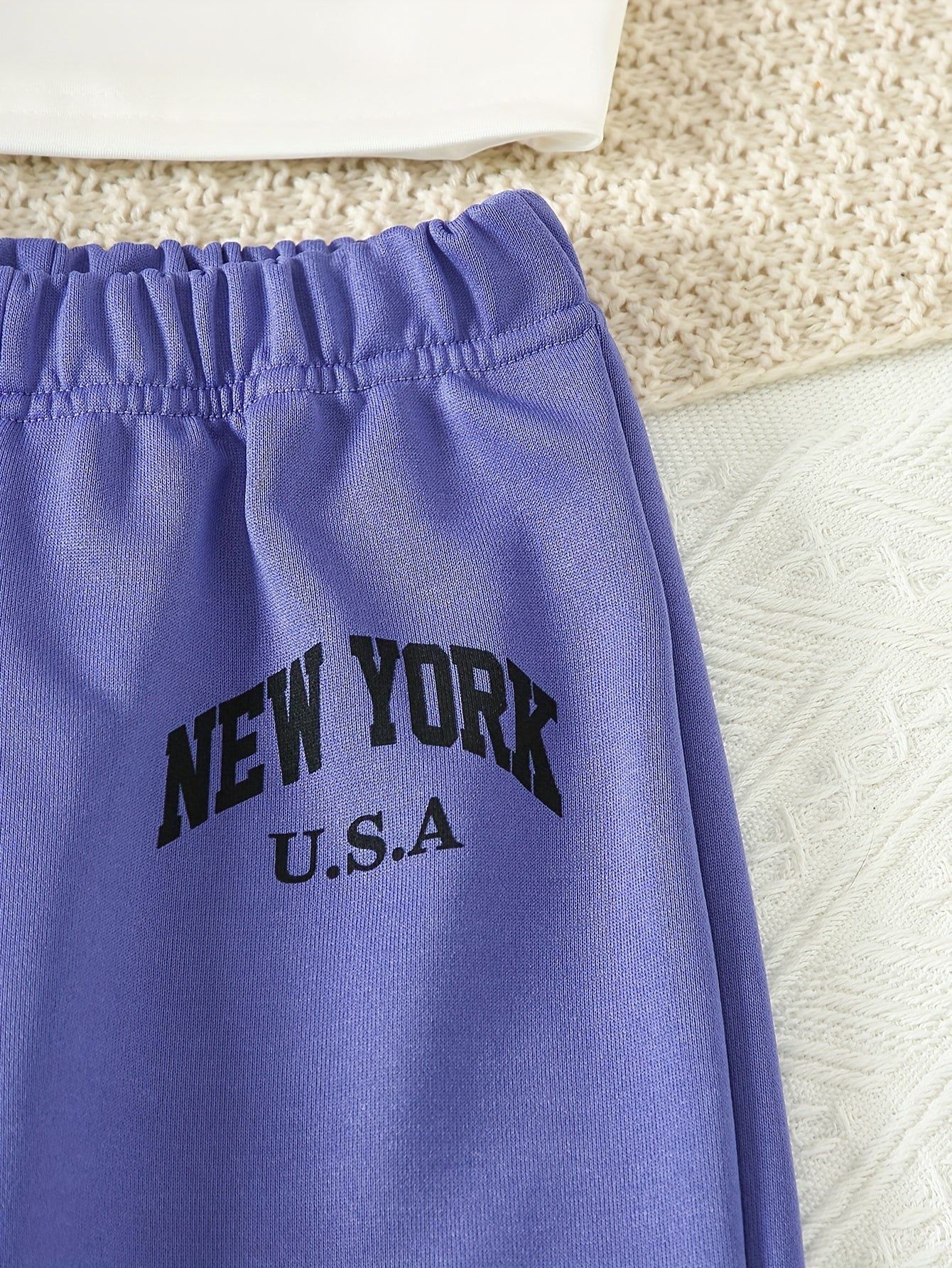 Girls' 3pcs Fashion Outfit, Short Hoodie and Tank Top with Athletic Pants Set, New York Print Casual Long Sleeve Top, Kids Spring/Summer/Autumn/Winter Clothing, Knitted Fabric, Stretchy, Letter Pattern, Regular Fit, Polyester