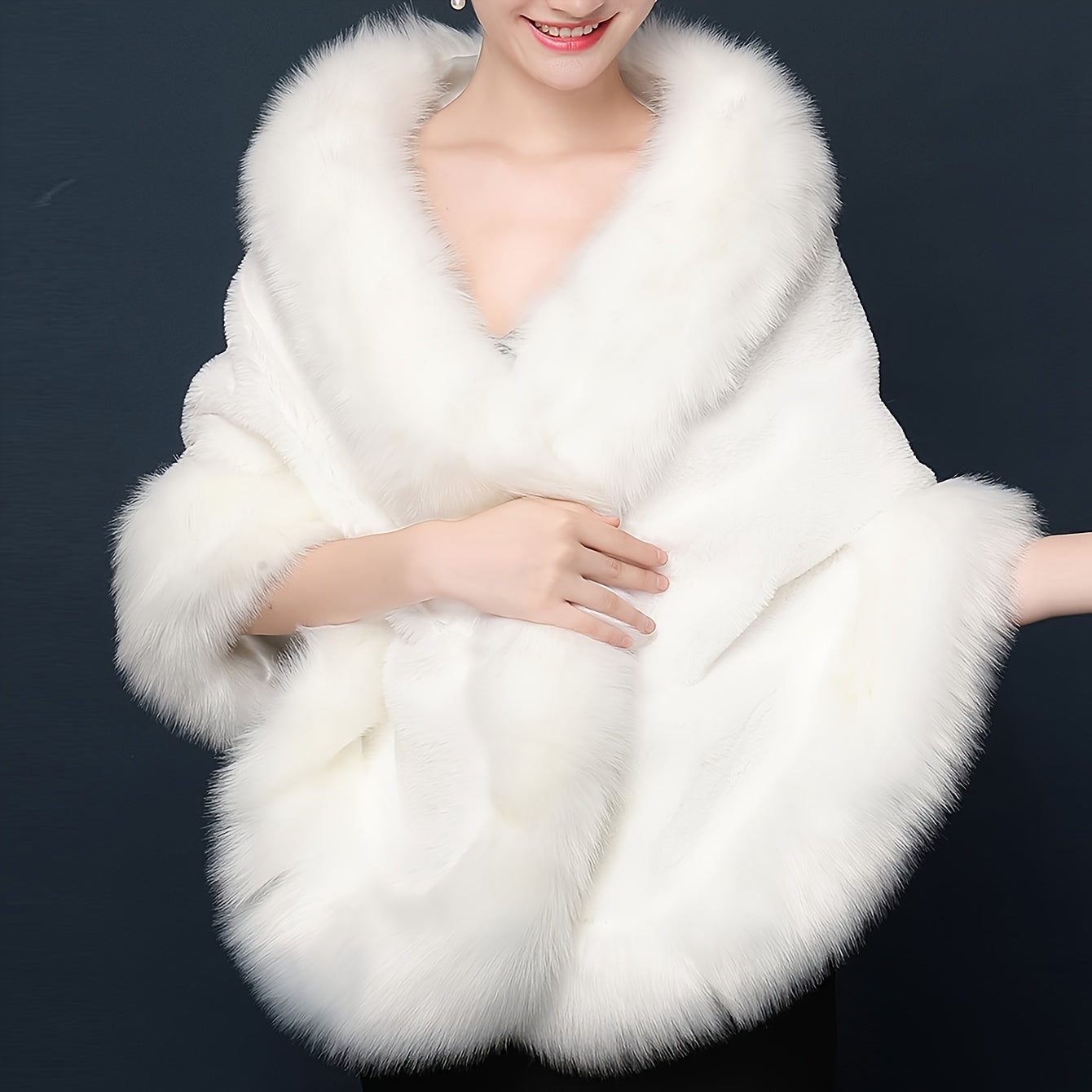 Luxurious Baroque-Style White Faux Fur Shawl - Cozy, Windproof Cape with Large Buttons for Brides & Party Gatherings, Perfect for Fall/Winter Elegance, Wedding Cape