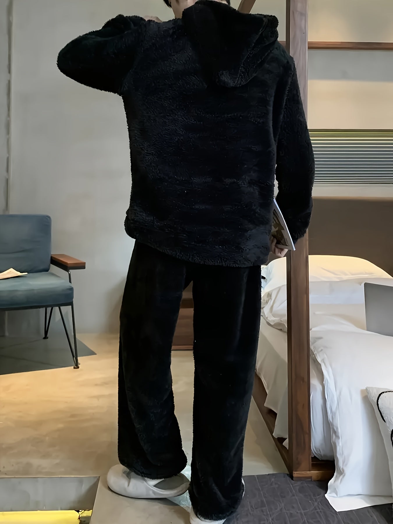 1set Men'S Casual Fleece Pajama Set - Cozy Flannel Loungewear with Hooded Long Sleeve Top and Loose Pants, Solid Color, Polyester, Knitted Fabric, with Pockets, Regular Fit for Autumn/Winter