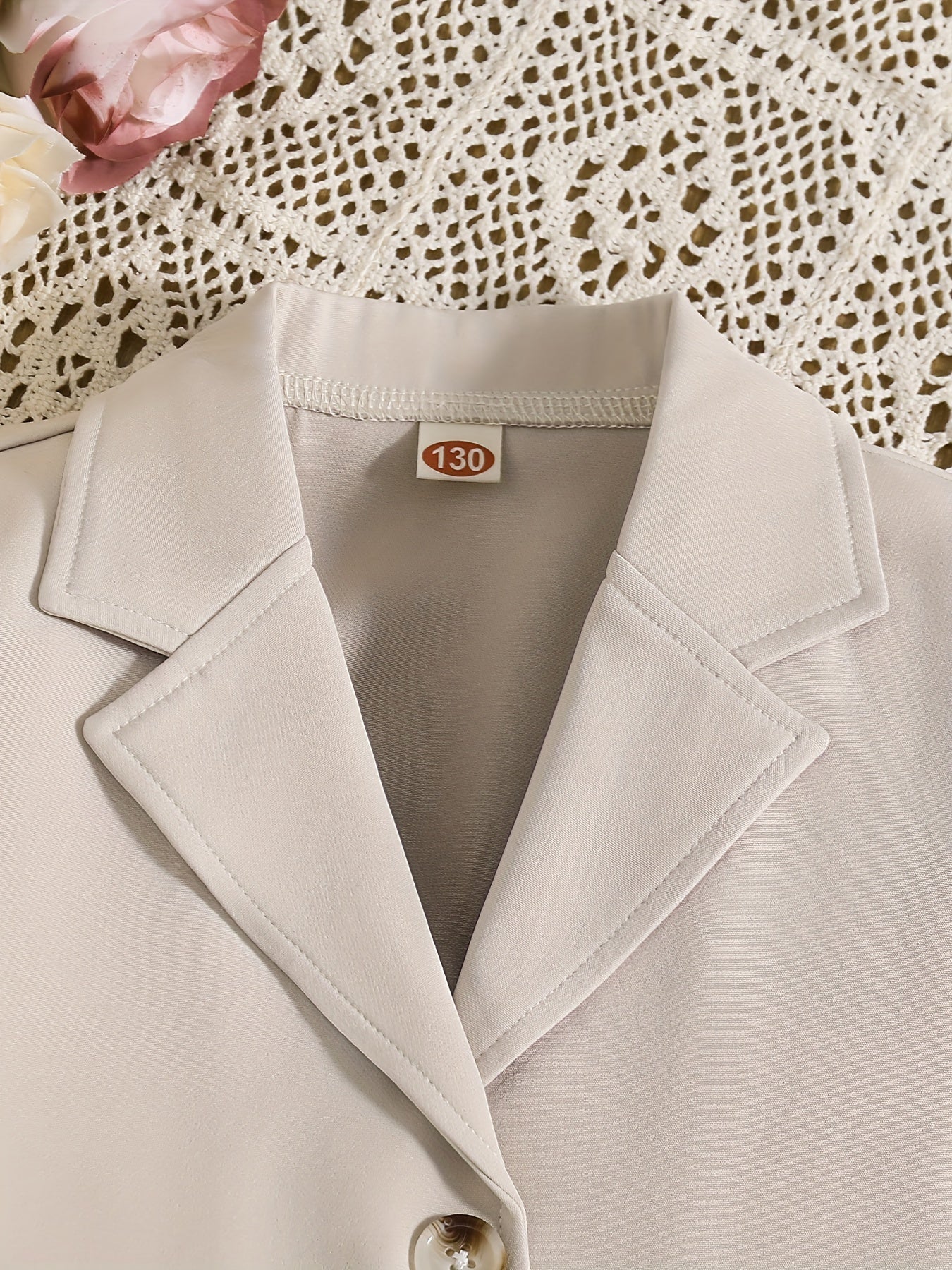 Conjunto elegante de otoño para niña de 3 piezas: blazer corto de poliéster con cinturón, camisola sin mangas, pantalón recto, corte entallado, color liso, ideal para primavera/otoño.