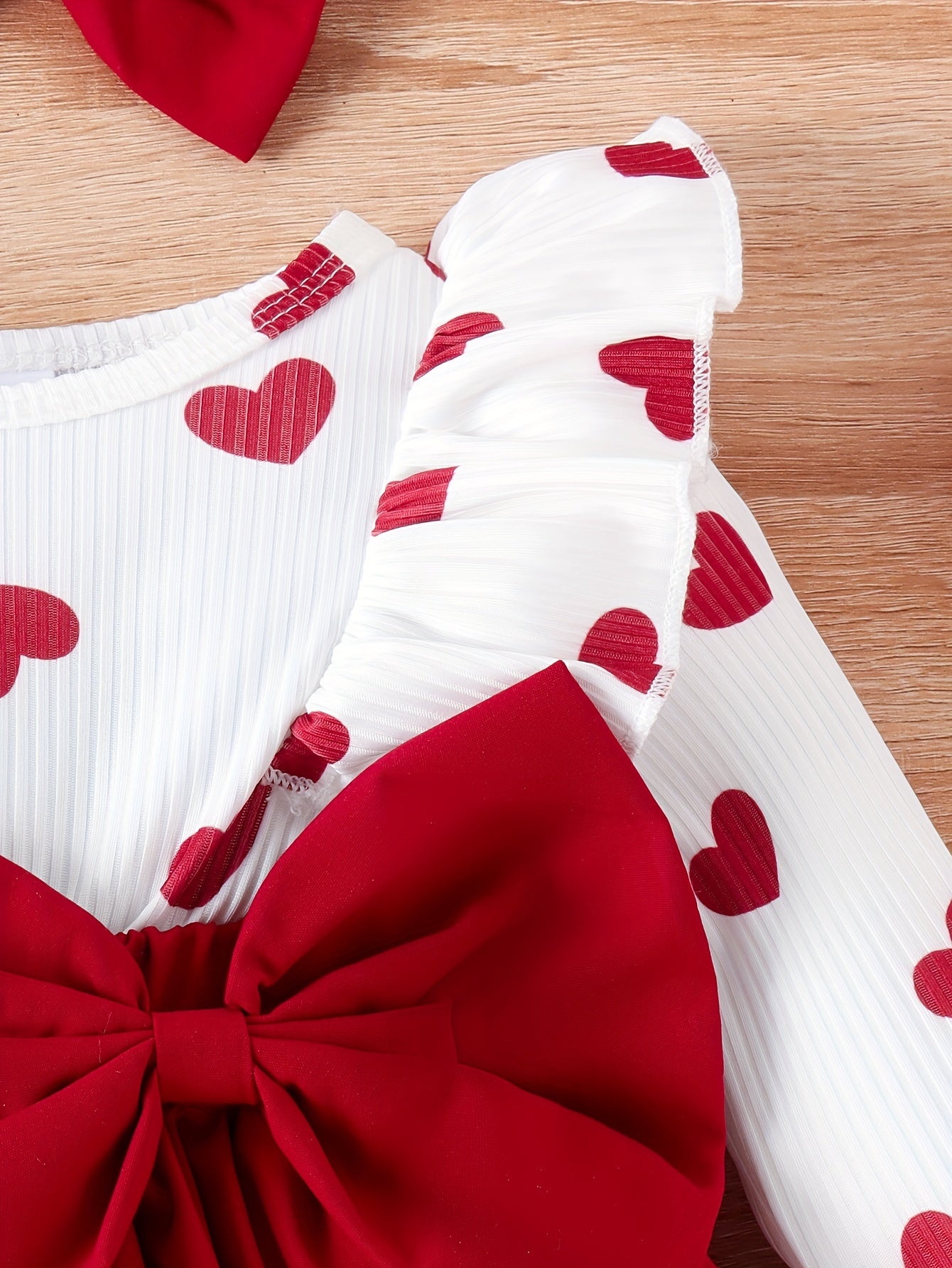 Vestido de manga larga con estampado de amor, cómodo y exquisito para niñas pequeñas, ideal para banquetes