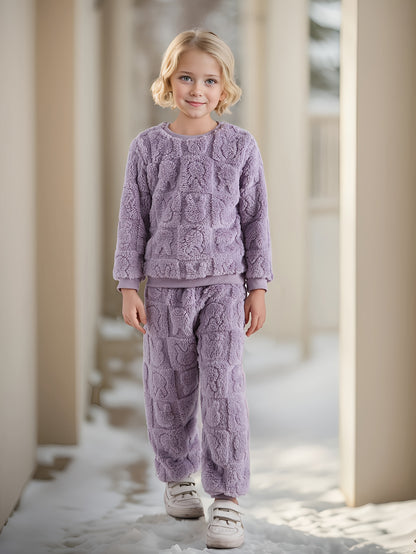 Casual Plush Animal Pattern Crew Neck Pullover Lash Set for - Cozy Warm Fall/Winter Long Sleeve and Pants Outfit, 100% Polyester Non-Stretch Knit Fabric for Weekend Casual Wear - Keep Away from Fire