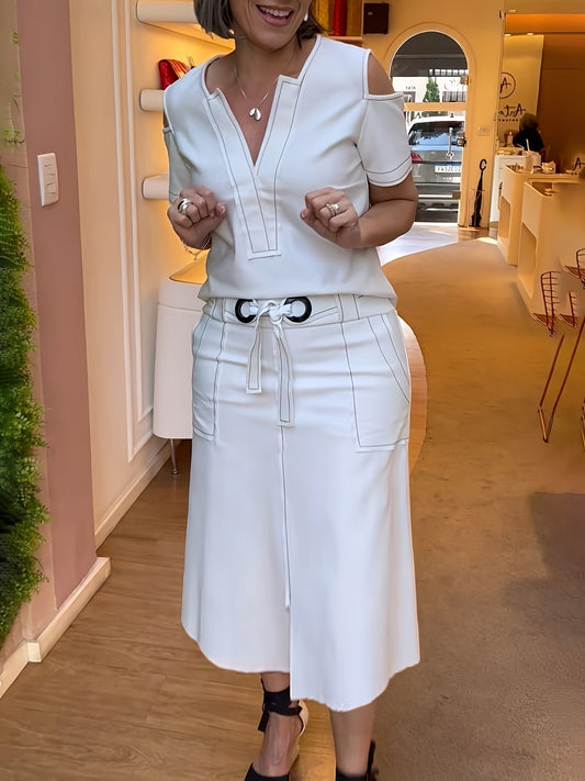 Conjunto de 2 piezas de top y falda con ribete en contraste, top de manga corta con escote pronunciado y hombros descubiertos, y falda ajustada con lazo en la cintura. Ropa para mujer.