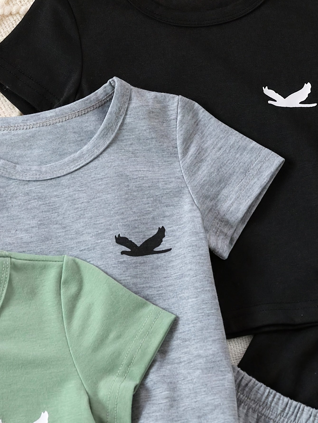 Conjunto de 3 camisetas y pantalones cortos informales de manga corta con cuello redondo para bebé niño, ropa de verano para niños, conjunto de manga corta para exteriores.