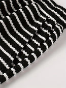 Summer New Arrival Plus Size Women's V-Neck Striped Top and Shorts Set