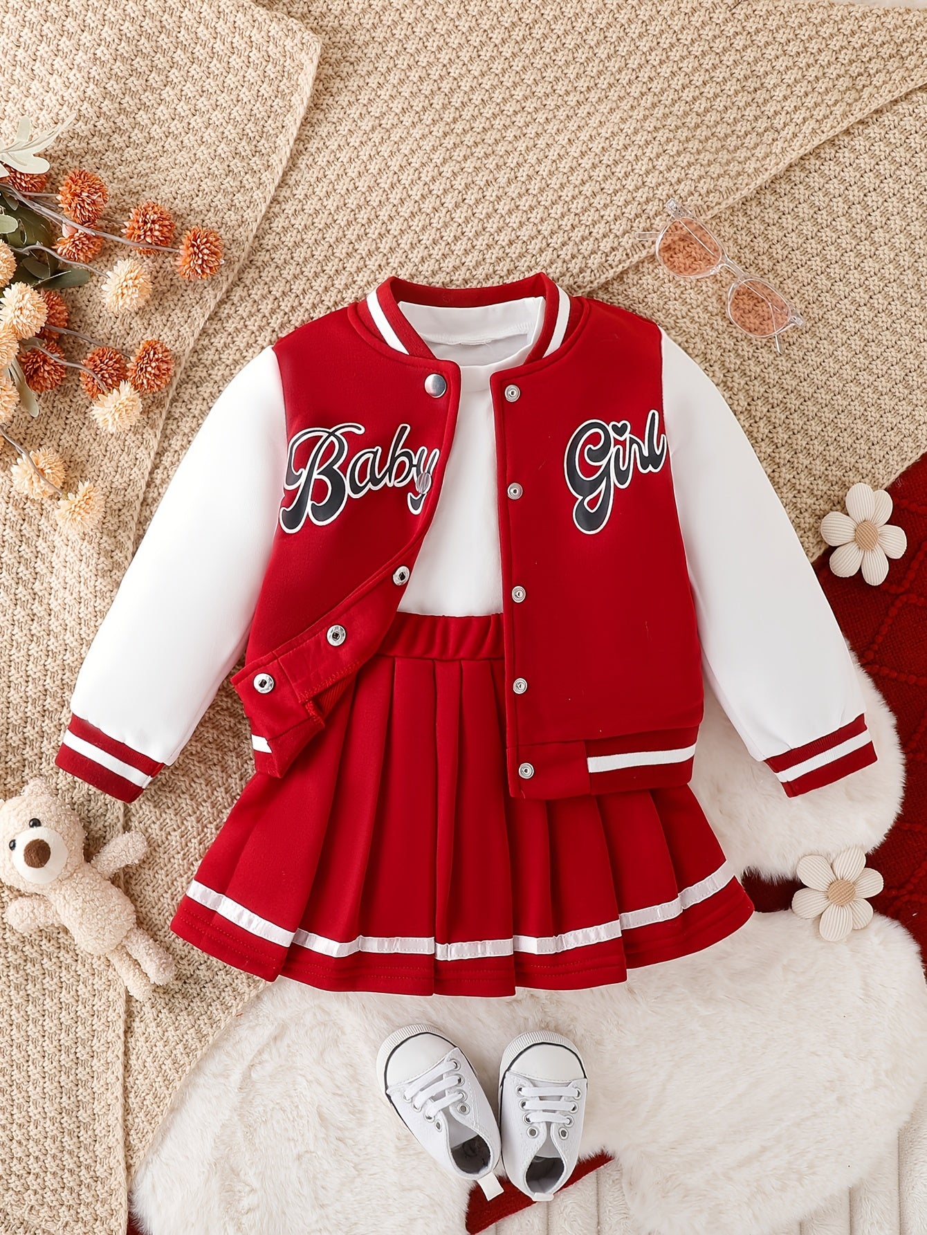 Conjunto de 2 piezas de chaqueta de béisbol con estampado de niña y falda plisada para exteriores, ideal para fiestas y deportes.