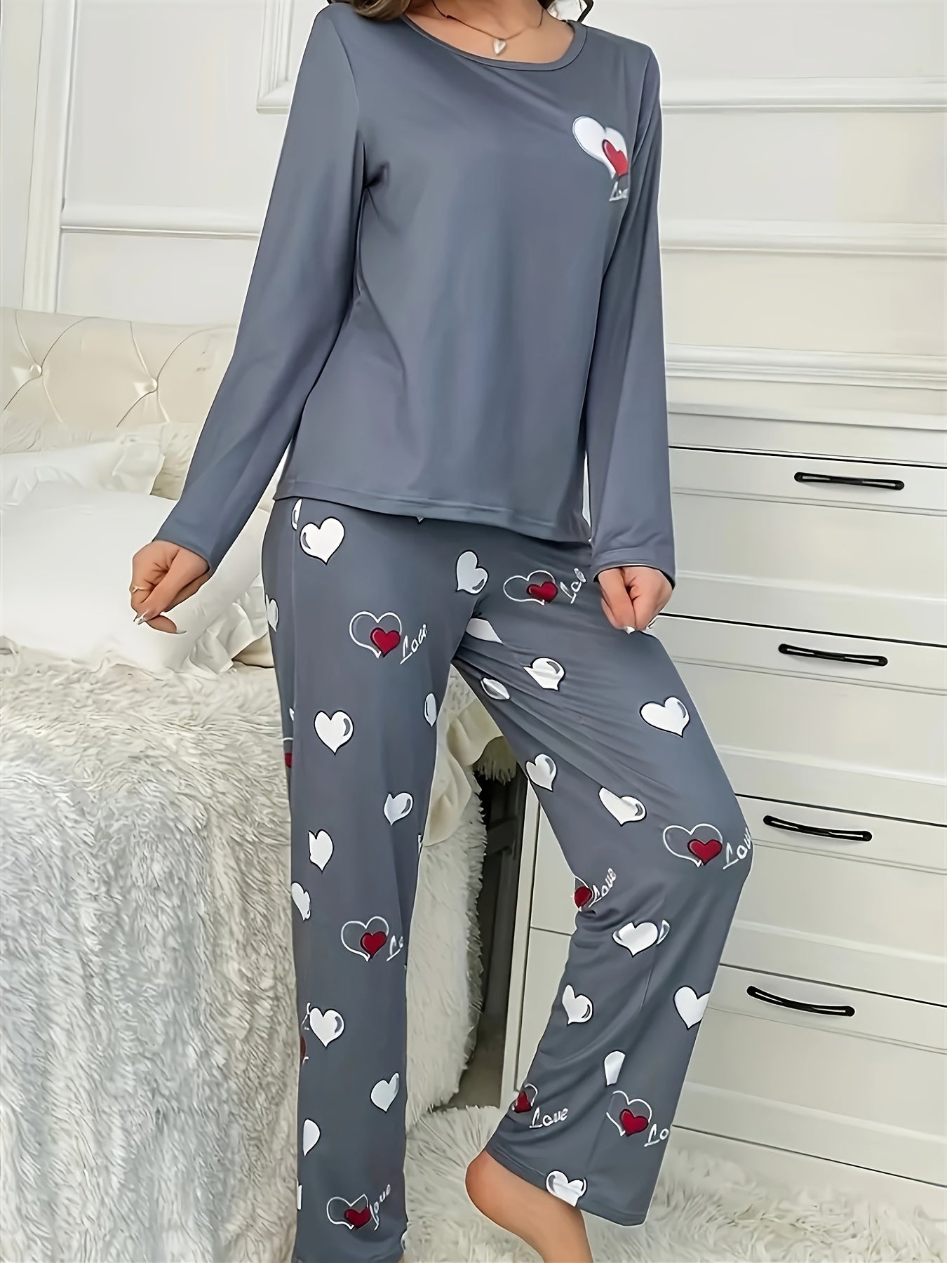 Cozy & Cute Women's Heart Pattern Pajama Set in Dark Gray - Long Sleeve & Pants, Round Neck, Soft Polyester Blend, Machine Washable Sleepwear for Autumn/Winter