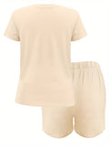 2pcs Women's Plus Size Casual Outfit - Heart Print Short Sleeve T-Shirt & Pocketed Shorts, Stretchy Waistband, Crew Neck, Soft Fabric, Perfect for Spring/Summer