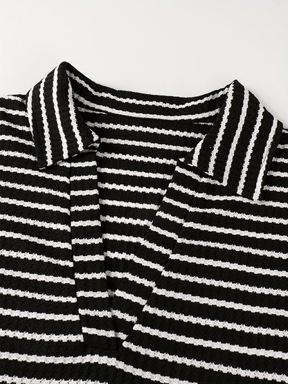 Summer New Arrival Plus Size Women's V-Neck Striped Top and Shorts Set
