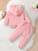 2-piece Baby's LOVE Embroidery Warm Fuzzy Hoodie + Cute Bear Bag + Casual Pants, Toddler &amp; Infant Girl's Outdoor Clothing Set For Fall Winter