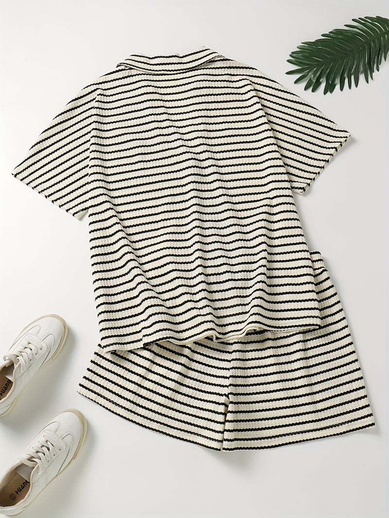 Summer New Arrival Plus Size Women's V-Neck Striped Top and Shorts Set