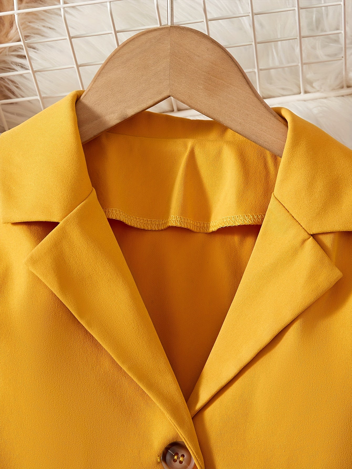 Conjunto de niña: Blazer corto de manga larga + camisola + mono de rayas. Incluye cinturón [patrón de rayas aleatorio] y ropa de exterior.