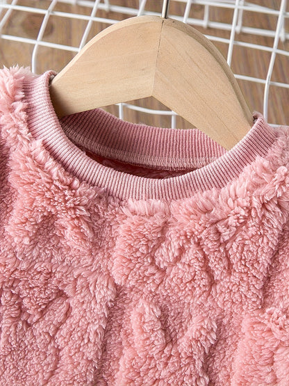 Casual Plush Animal Pattern Crew Neck Pullover Lash Set for - Cozy Warm Fall/Winter Long Sleeve and Pants Outfit, 100% Polyester Non-Stretch Knit Fabric for Weekend Casual Wear - Keep Away from Fire