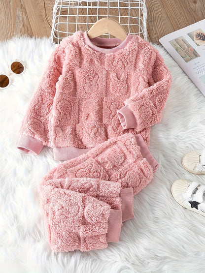 Casual Plush Animal Pattern Crew Neck Pullover Lash Set for - Cozy Warm Fall/Winter Long Sleeve and Pants Outfit, 100% Polyester Non-Stretch Knit Fabric for Weekend Casual Wear - Keep Away from Fire