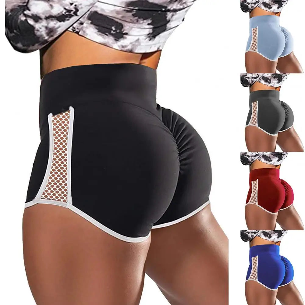 Abdômen feminino de cintura alta apertando shorts esportivos, secagem rápida, elevação do quadril, elegante, corrida