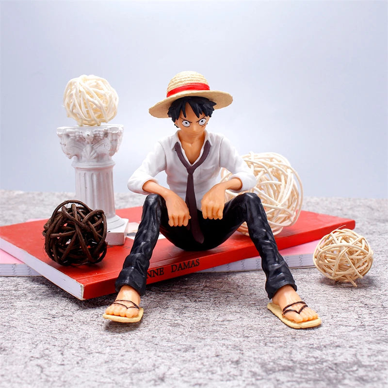 Anime Luffy Posição Sentada Action Figure, Modelo PVC, Coleção Estátua, Boneca Estatueta, Brinquedo para Presente de Aniversário, 12cm, 1 Pc