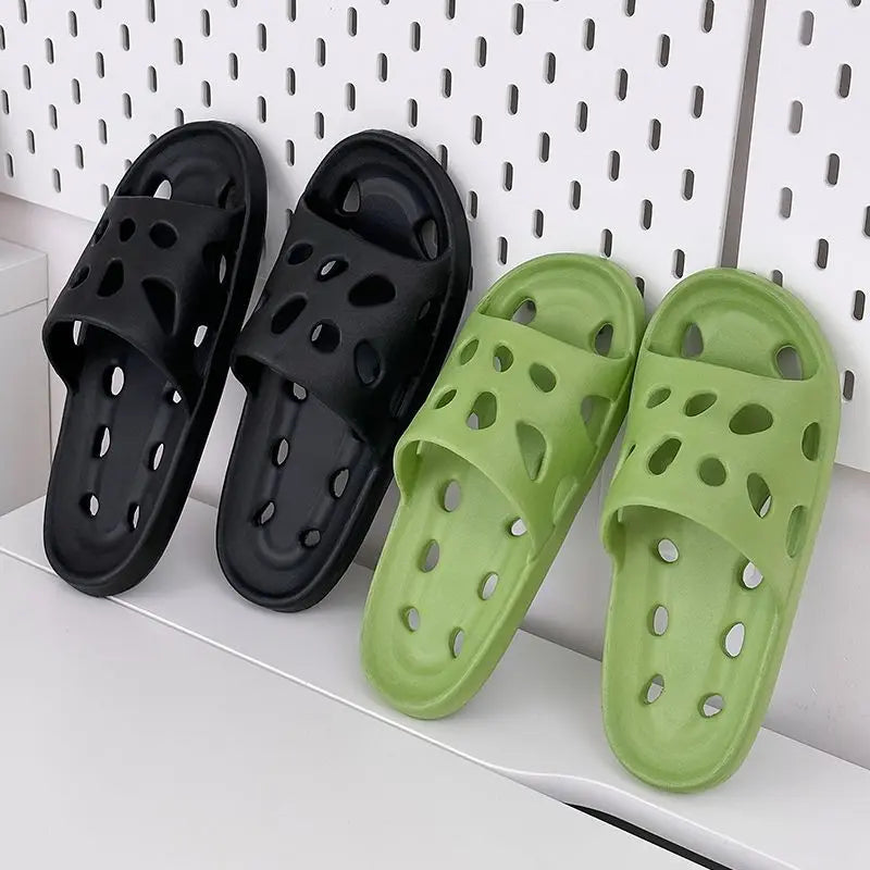 Bathroom Shower Slippers for Men and Women, Hollow Slides, Eva Shoes, Soft Non-Slip Slippers, Pair of Indoor and Outdoor Sandals, Summer 