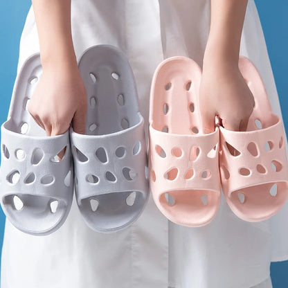 Bathroom Shower Slippers for Men and Women, Hollow Slides, Eva Shoes, Soft Non-Slip Slippers, Pair of Indoor and Outdoor Sandals, Summer 