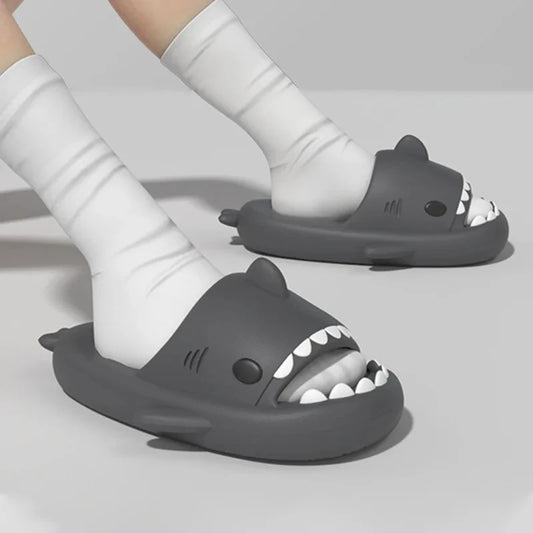 Sandalias de tiburón para hombre y mujer, antideslizantes de EVA, chanclas gruesas, impermeables, para parejas, para interiores y exteriores, para niños, verano 