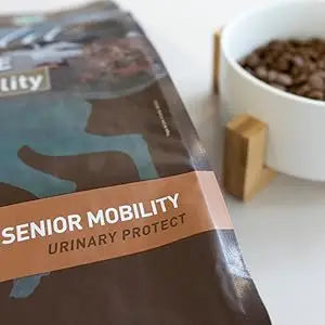 Lenda Senior Mobility 12 kg - Natural Dog Food for Senior Dogs, Rich in Turkey with Joint Support Ingredients like Glucosamine and Chondroitin, Promotes Healthy Weight Control and Digestive Health.