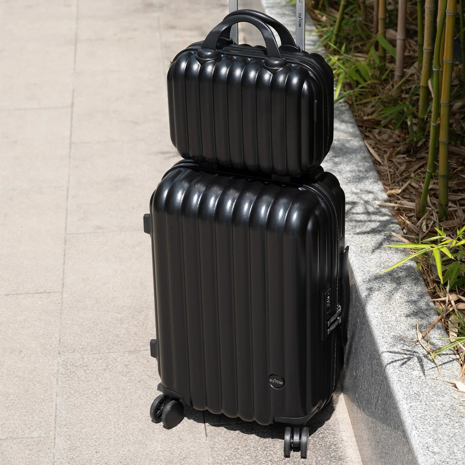 S7 STAR 2-Piece Trolley Suitcase Set, Lightweight PC Shell, Silent 360° Spinner Wheels, Telescopic Handle with 3 Heights, Durable and Scratch Resistant for Travel, Cabin and Medium Sizes with Polyester Lining.