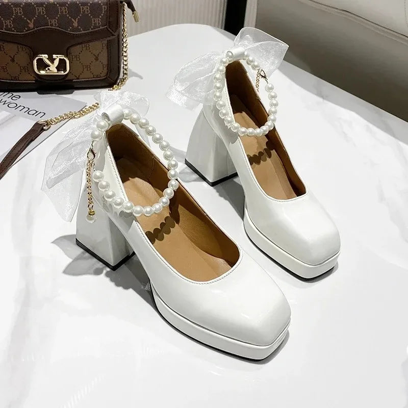 Elegantes tacones altos con punta cuadrada y lazo para mujer, negros, a la moda, con tacón grueso, para bodas, fiestas, con encaje de perlas. 