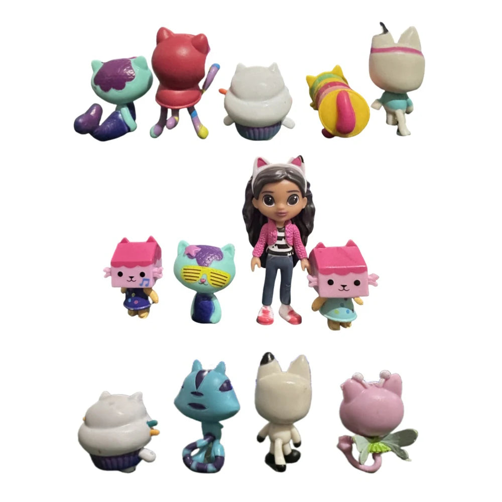 Figura de acción de casa de muñecas Gabby para niños, mercado de dibujos animados para máquina de muñecas cápsula, muñecas Gaby sonrientes abrazando a un coche, regalos de Navidad, 13 piezas por juego 