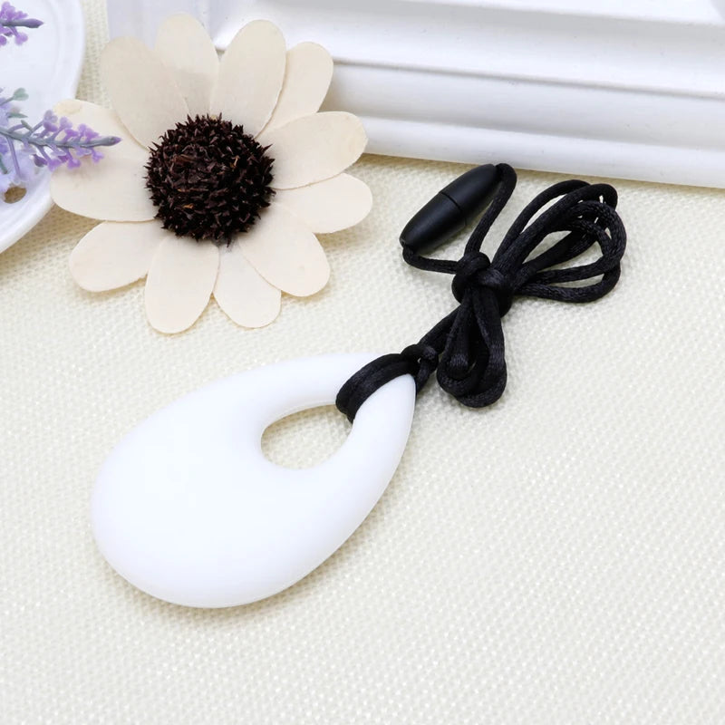 Collar sensorial para masticar, paquete de colgante de silicona para masticar, juguete de entrenamiento y desarrollo para bebés en dentición, autismo y ansiedad.