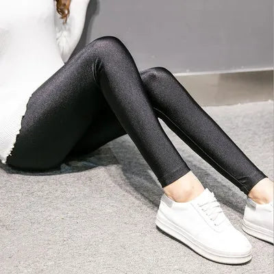 Mulheres primavera outono tamanho grande leggings senhora verão na altura do joelho calças curtas casual esticado magro brilho neon shorts capris