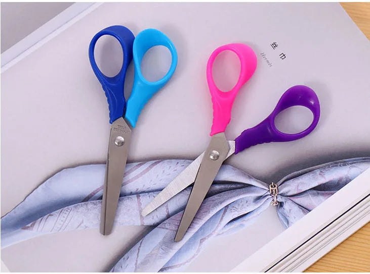 1 Pc Children Cartoon Round Head Safety Scissors  with Plastic DIY Manual Paper-cut Kindergarten Art Designer Stationery