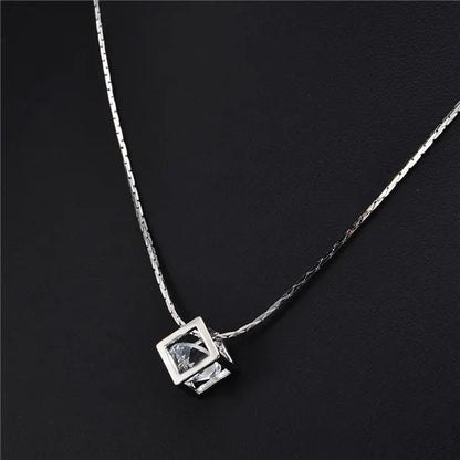 Collar con colgante de lágrima de cristal de color clásico para boda 2023 para mujer, collar de diamantes de imitación de moda, joyería llamativa