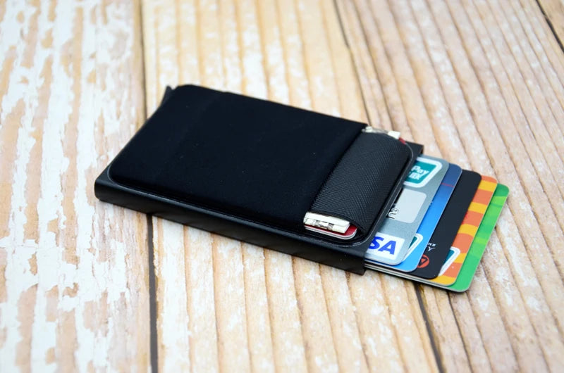 YUECIMIE Cartera delgada de aluminio con bolsillo trasero elástico, tarjetero para identificación, mini billetera RFID, estuche automático emergente para tarjetas bancarias.