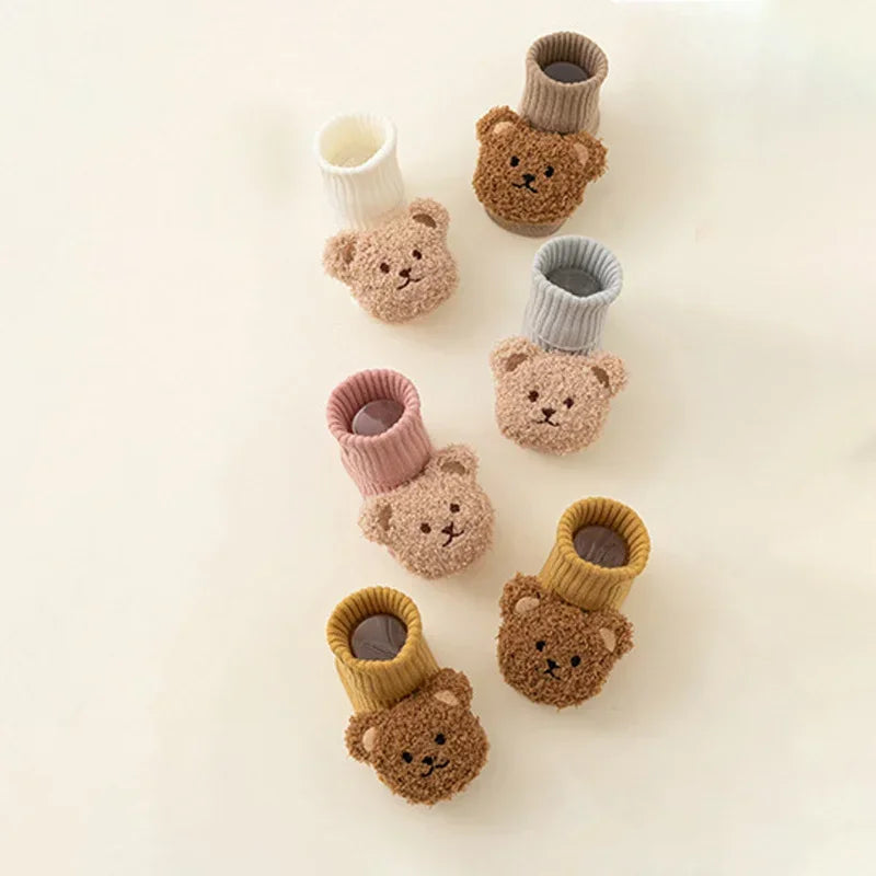 Meias de urso bonito dos desenhos animados para o bebê, algodão macio, solado antiderrapante, meia da criança recém-nascida, meias quentes grossas para crianças, meninos e meninas, inverno