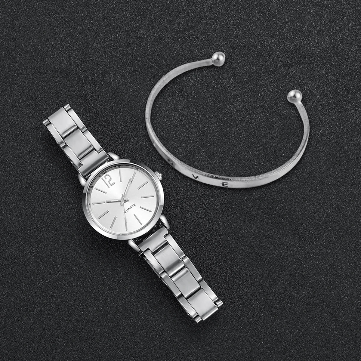 Women's Fashion Casual Watch Simple Stainless Steel Quartz Watch Love Bracelet 2 Pieces Set Temperament Wearing Style 