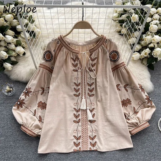 Neploe Women O Neck Puff Sleeve Print Shirt Heavy Panels Lace Up All-match Embroidery National Style Blouses New Tassels Tops 