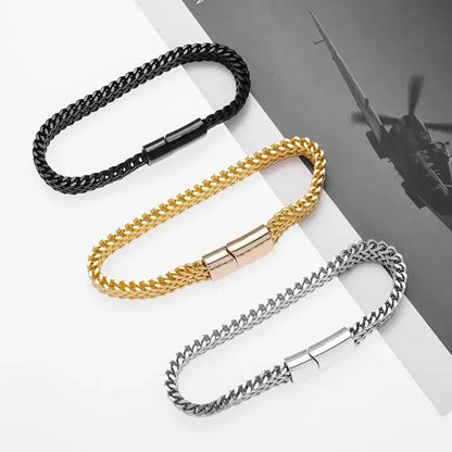 Pulseira clássica versátil de corrente prateada masculina de aço inoxidável com fivela magnética de metal